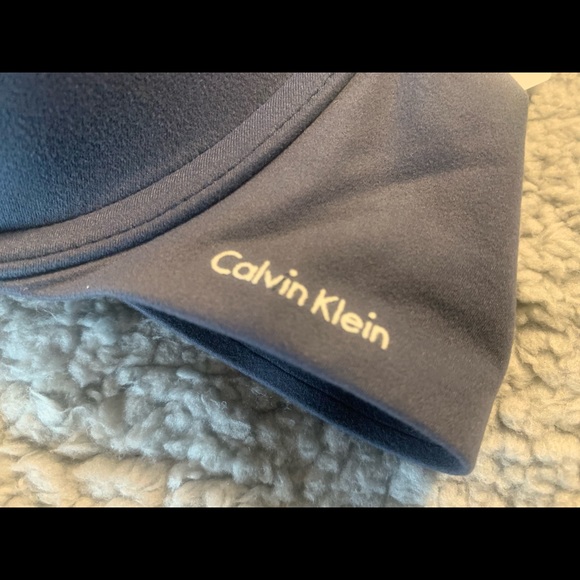 (1569) Calvin Klein Women's Perfectly Fit Lightly Lined T-Shirt Bra 34 C - Picture 7 of 9